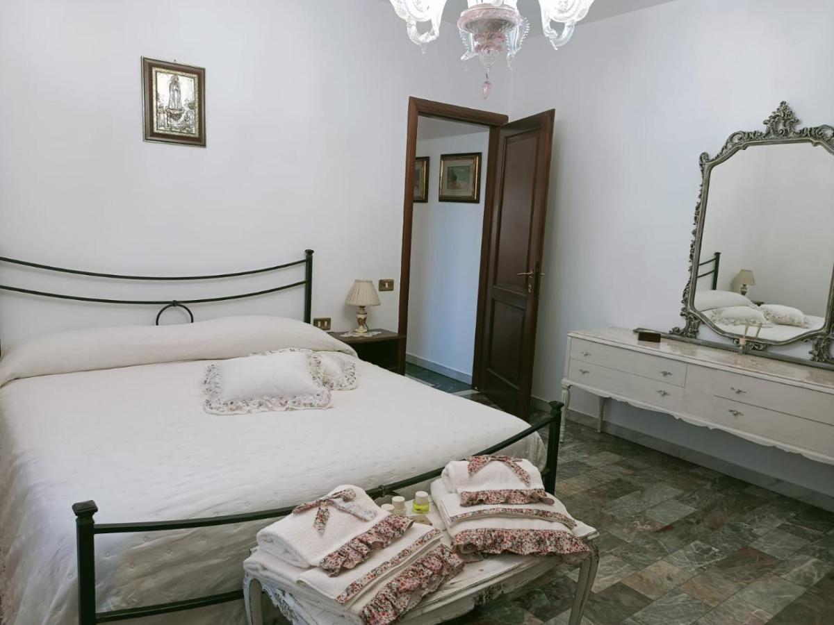 Bed and Breakfast Pirro & Sharon House Pianore Exteriér fotografie